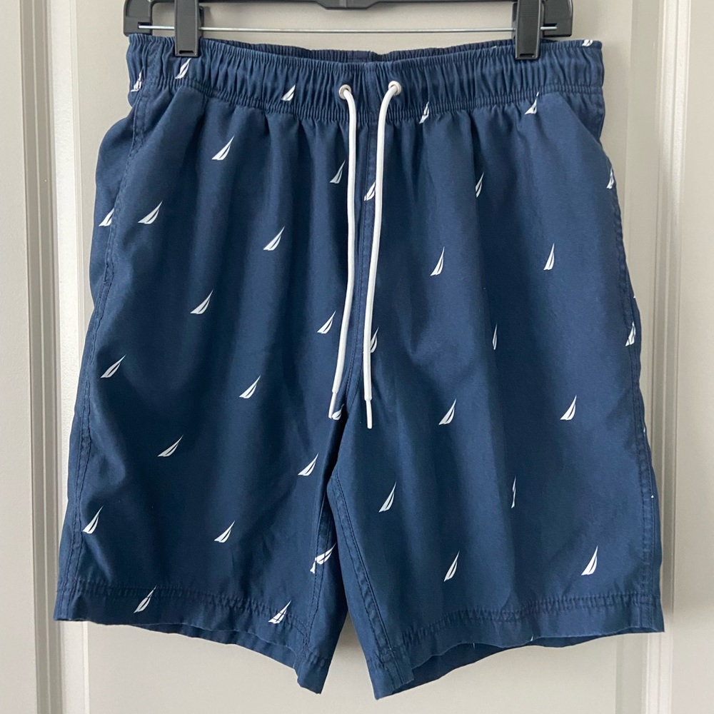 NAUTICA SWIM SHORTS SIZE MEDIUM